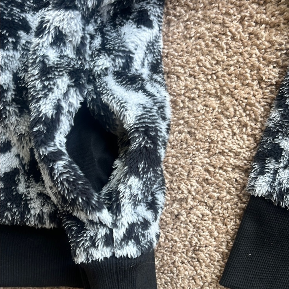 Athleta Tugga Teddy Sherpa Jacquard Hoodie Size Large - Picture 6 of 11